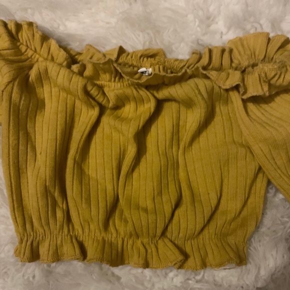 Cropped Off the Shoulder Long Sleeve - Picture 4 of 4